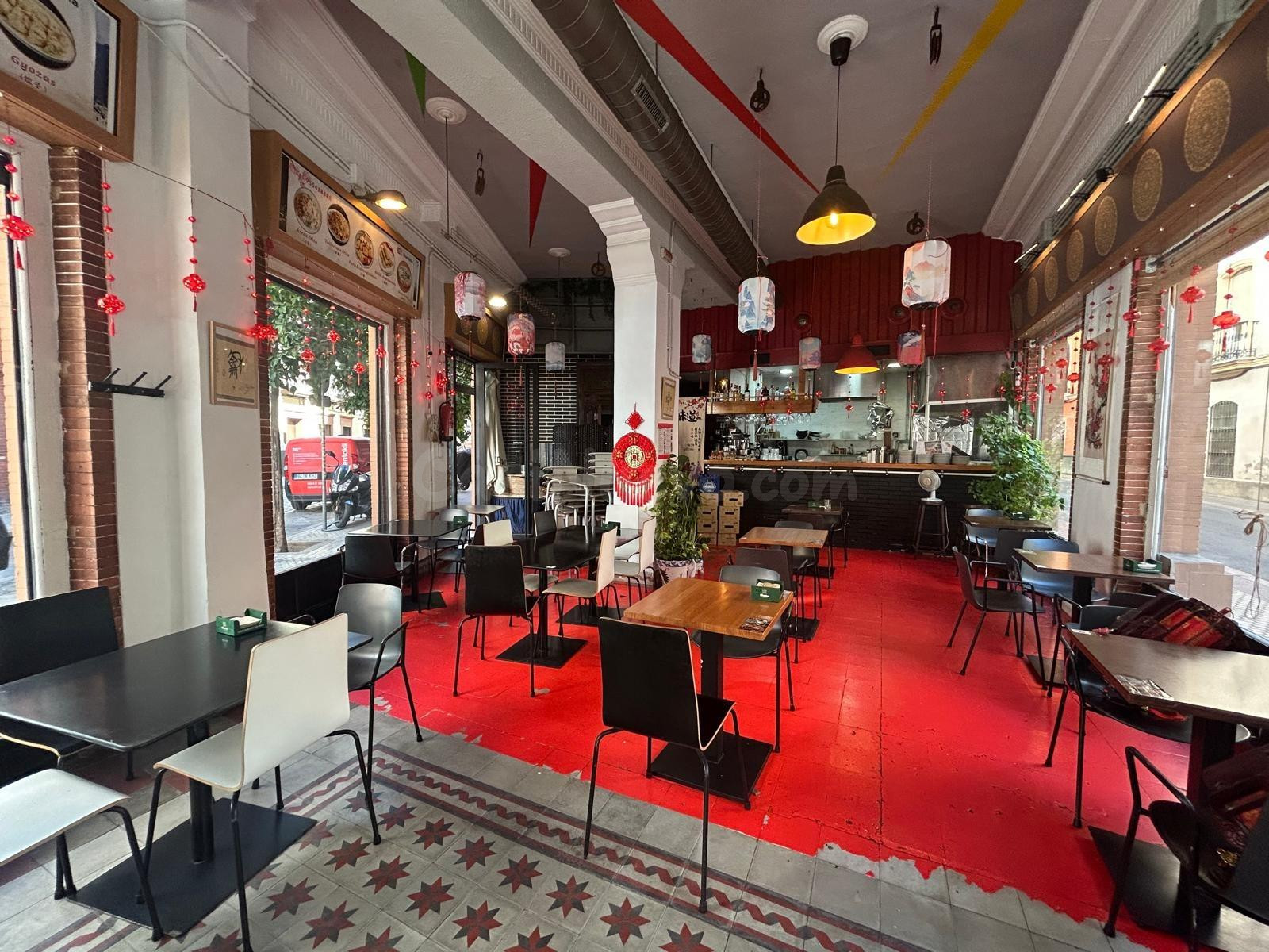 Local comercial 121m² en alquiler - Alameda