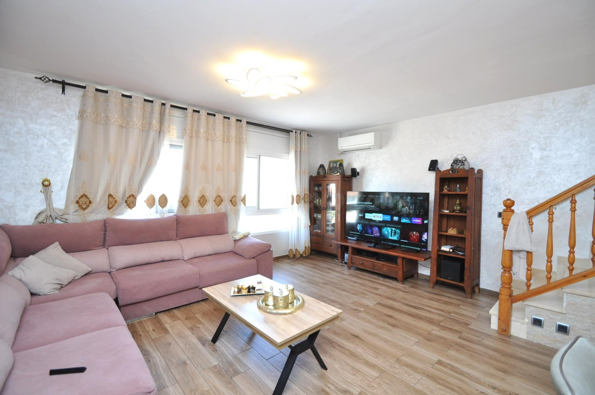 Casa adosada de 3 habitaciones y 2 WC en la prestigiosa zona de La Ràpita