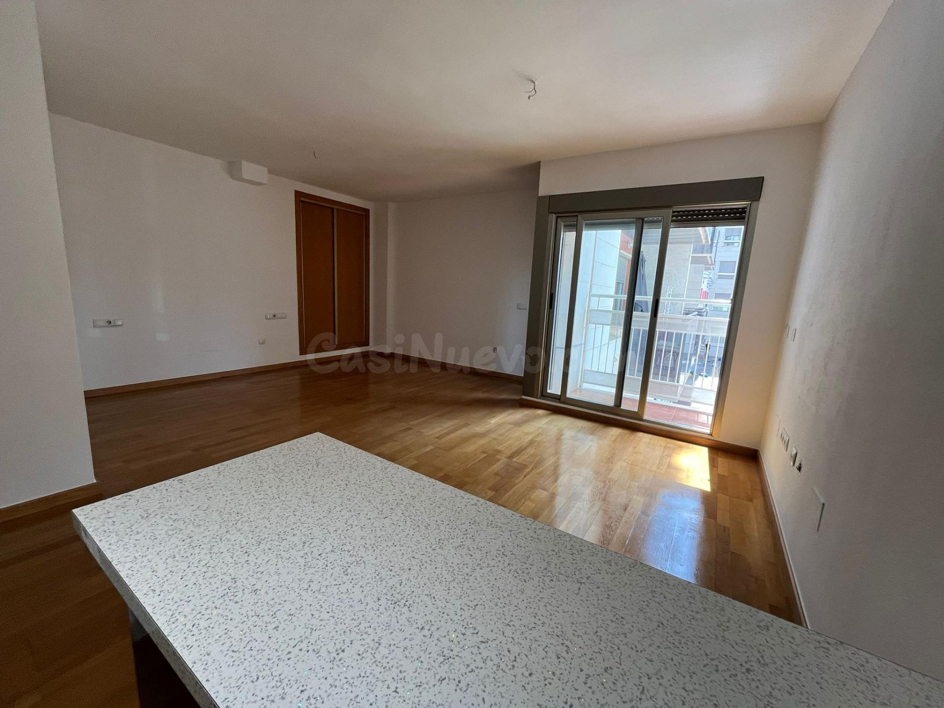 OPORTUNIDAD! Estudio en Juan Carlos I