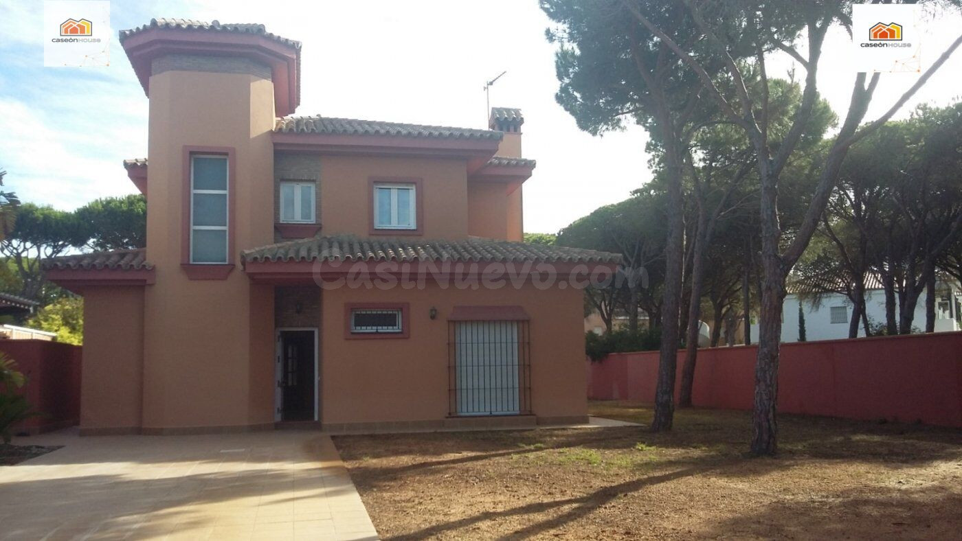FANTASTICO CHALET EN LA BARROSA