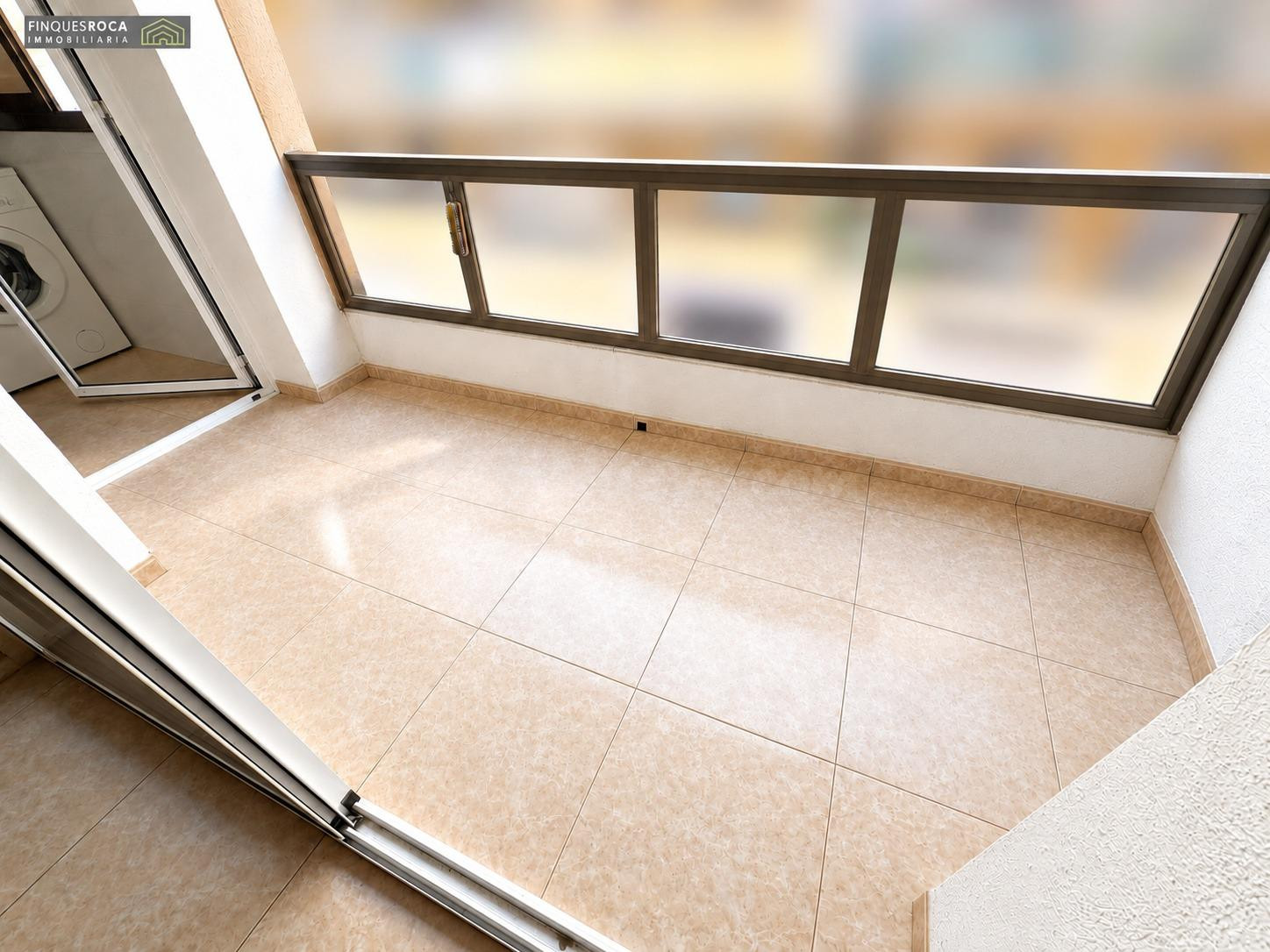 A 200 Metros de la Playa del Juanito, Segunda Planta, de 3 Dormitorios, 2 Baños, cocina independiente, Comedor-Estar y Terraza