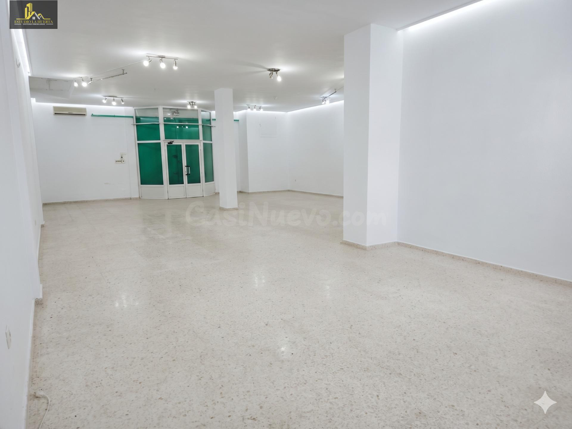 Gran local comercial de 175M2 en Bornos