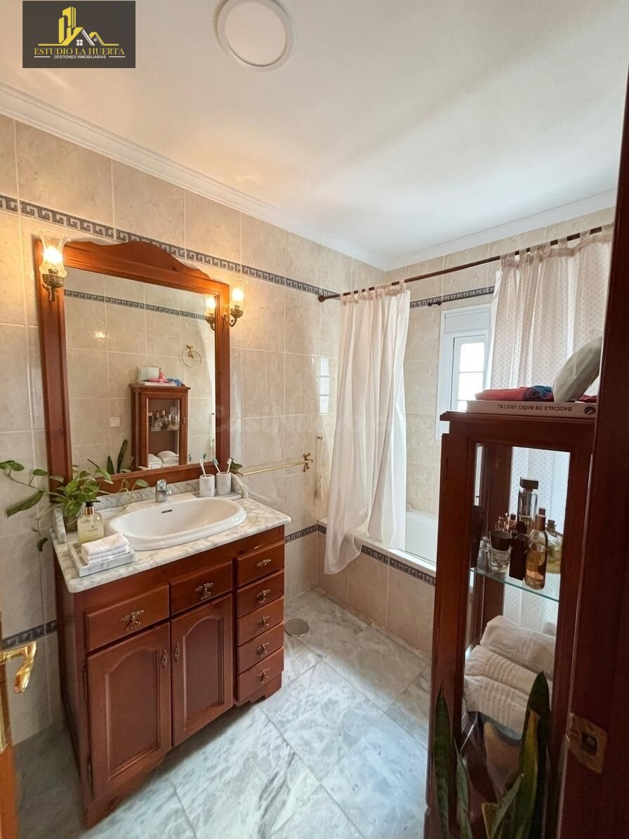 CASA AMPLIA EN PICADUEÑAS DE 164m2 - foto 5