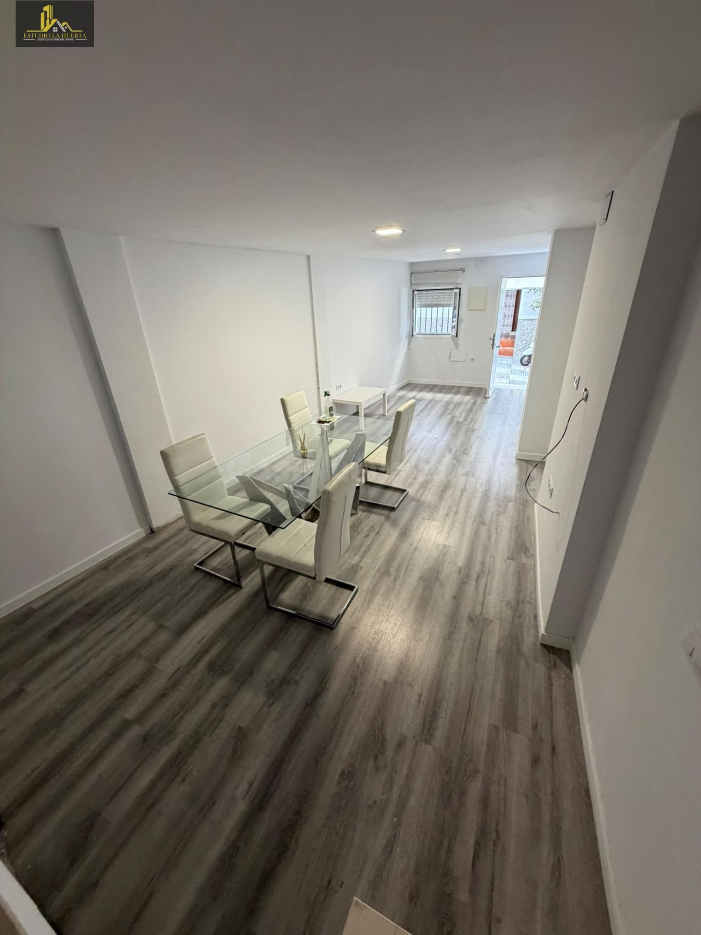 CASA TOTALMENTE REFORMADA DE 3 habitaciones Y 2 BAÑOS - foto 2