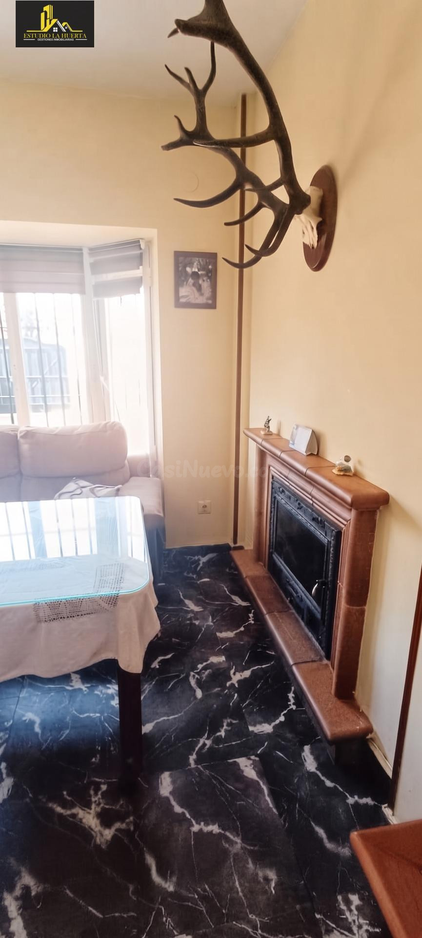 CASA PAREADA EN ZONA CARTUJA CON GRAN PATIO - foto 4