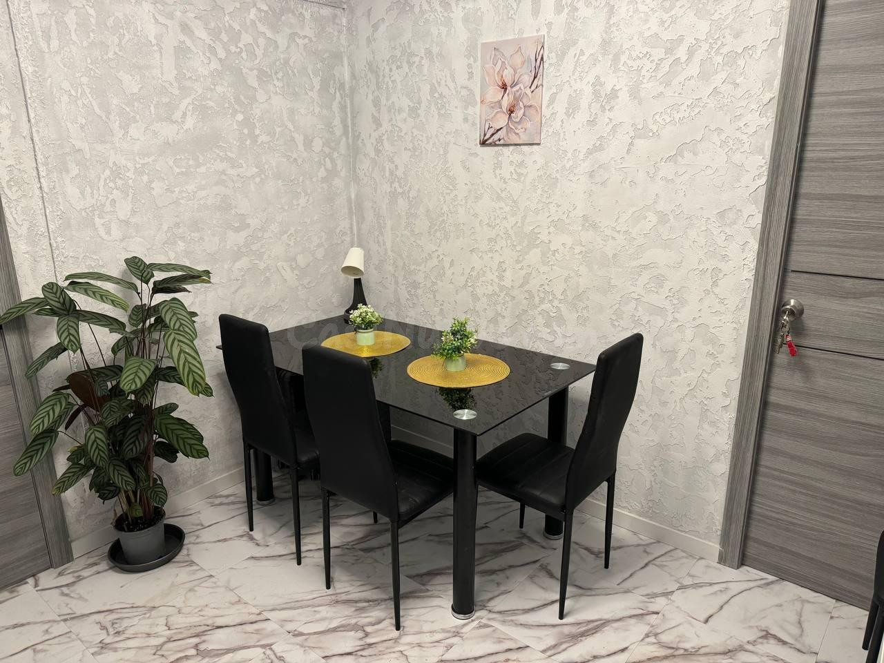 Piso en Mislata (Valencia) con 5 habitaciones, ideal inversión, rentabilidad 10%