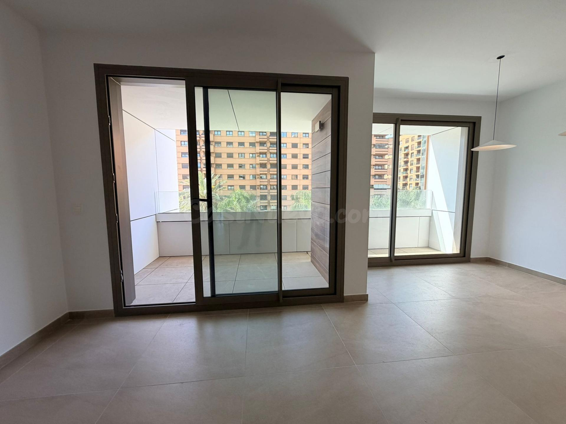 Piso de 3 habitaciones a estrenar en Calle Francia