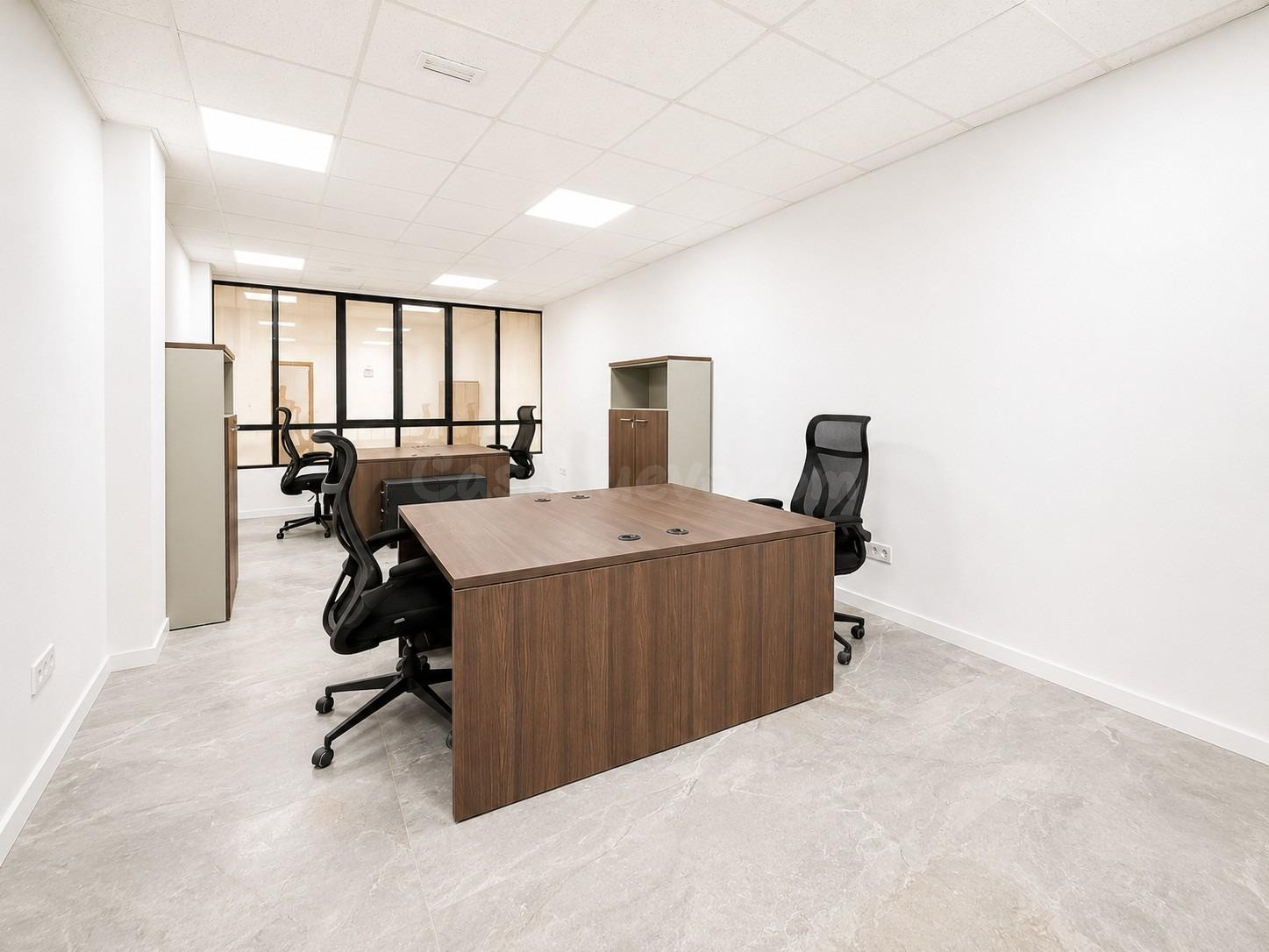 Oficinas en alquiler junto a Xàtiva | 30 m2, 4-5 puestos de trabajo y ubicación premium