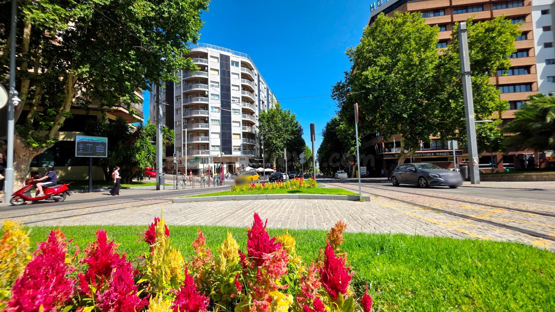 ¡FANTÁSTICO PISO CON VISTAS AL CASTILLO EN PLENO CENTRO DE JAÉN!