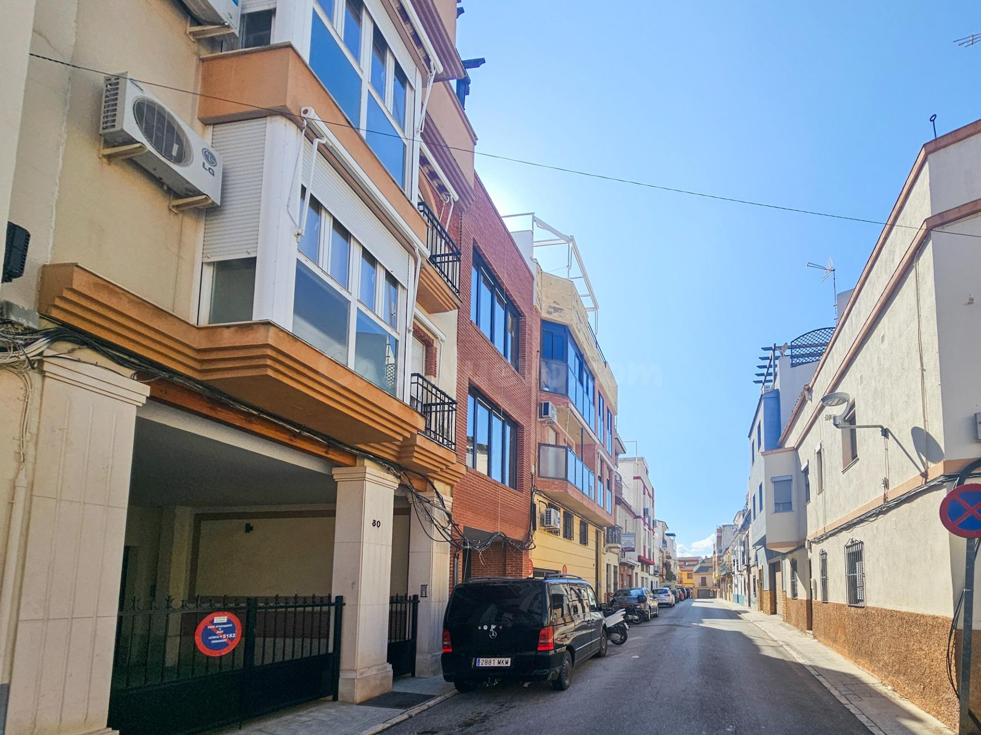 Vivienda situada en Ejido Belén, una zona muy práctica y bien comunicada, ideal para quienes buscan comodidad en el día a día.
