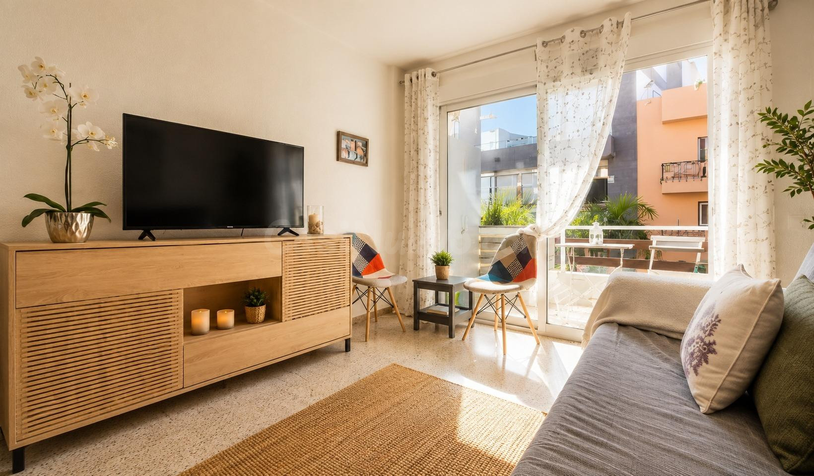 Se alquila apartamento en el centro de Los Cristianos, Tenerife Sur