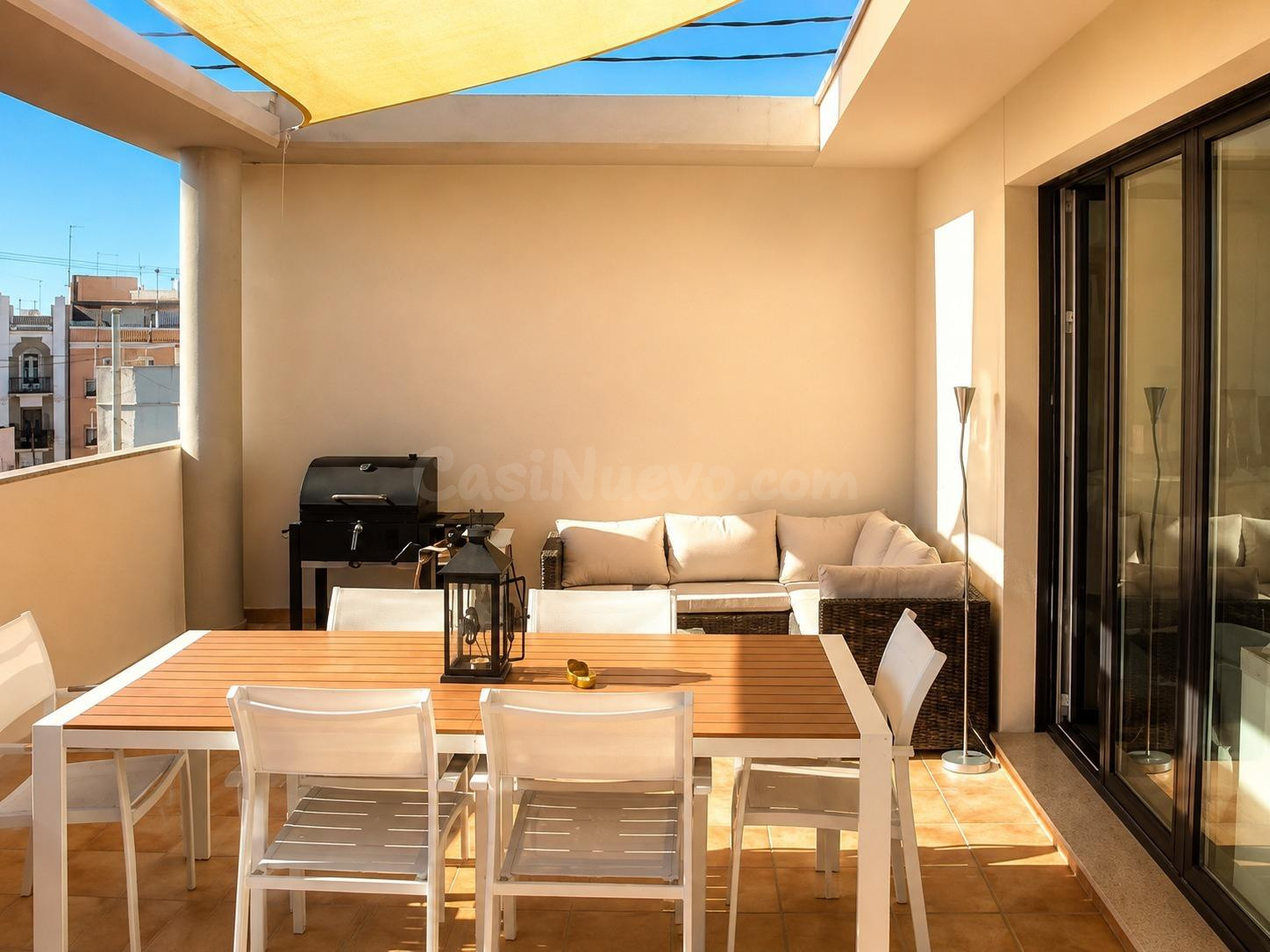 Ático luminoso con gran terraza de uso privado en el corazón de Ruzafa