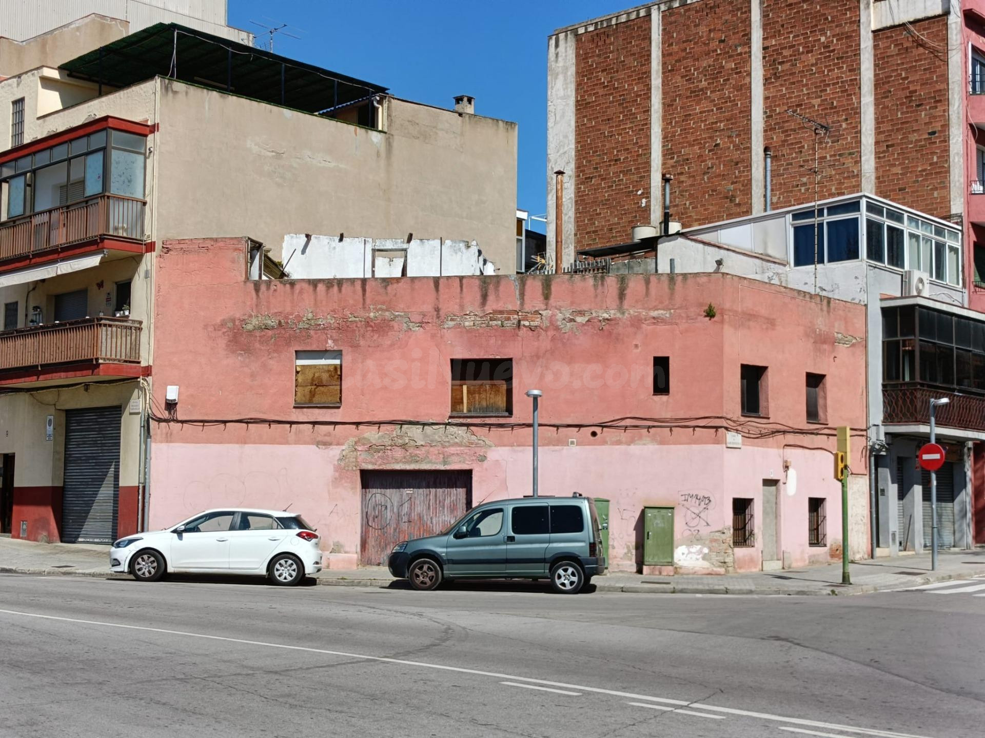 SOLAR EDIFICABLE SOBRE AMPLIA RONDA/CERDANYOLA SUR