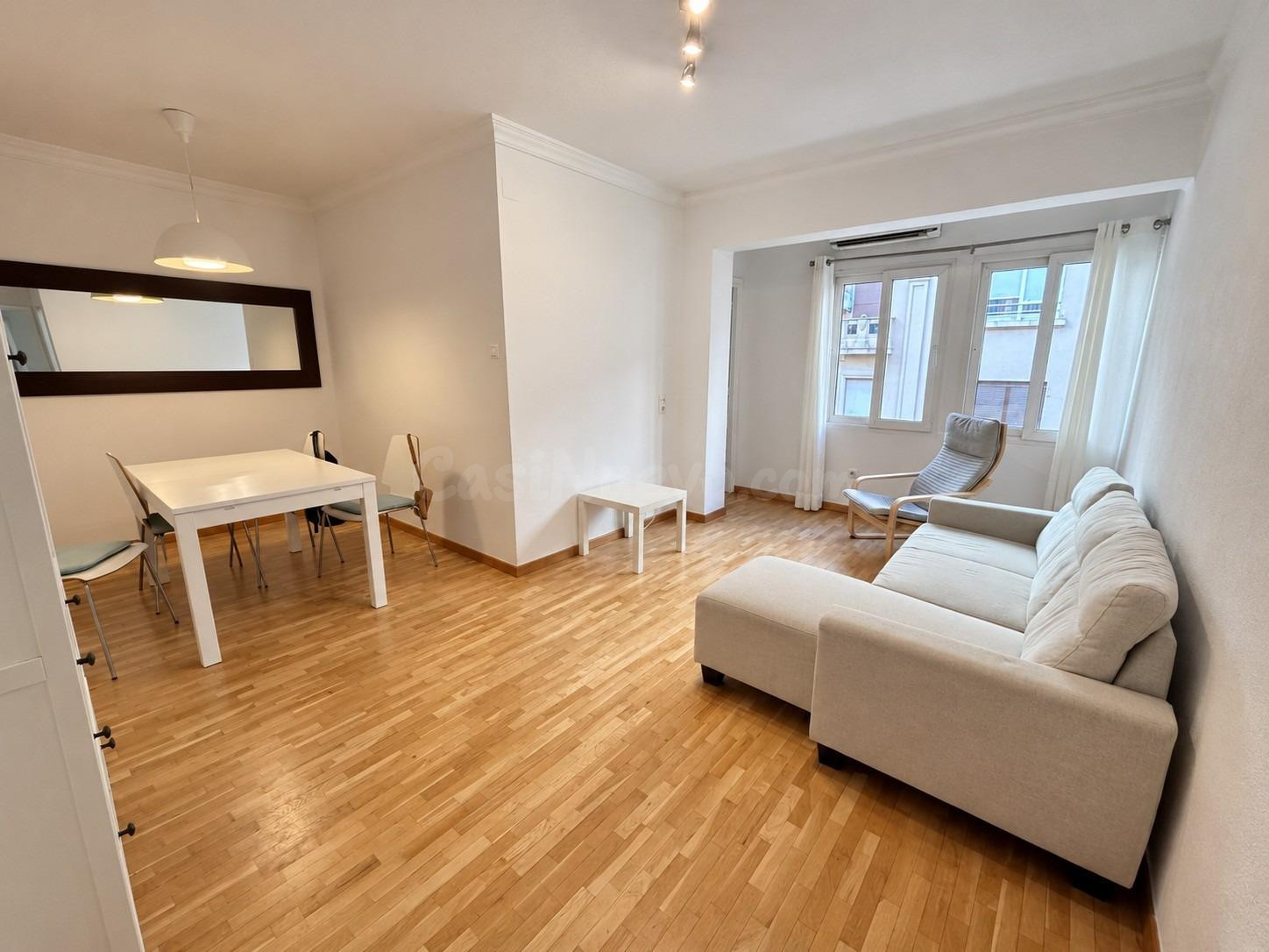 Piso reformado de 2 habitaciones junto al Jardín del Turia