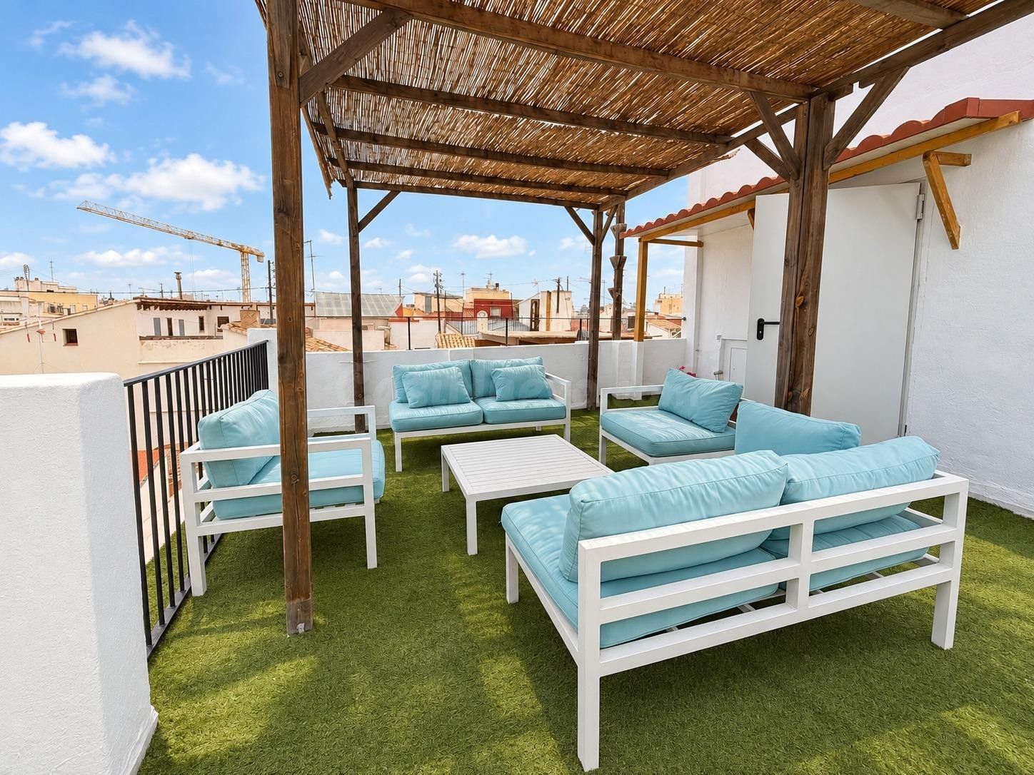 Vivienda con encanto y terraza privada en el corazón de Ciutat Vella