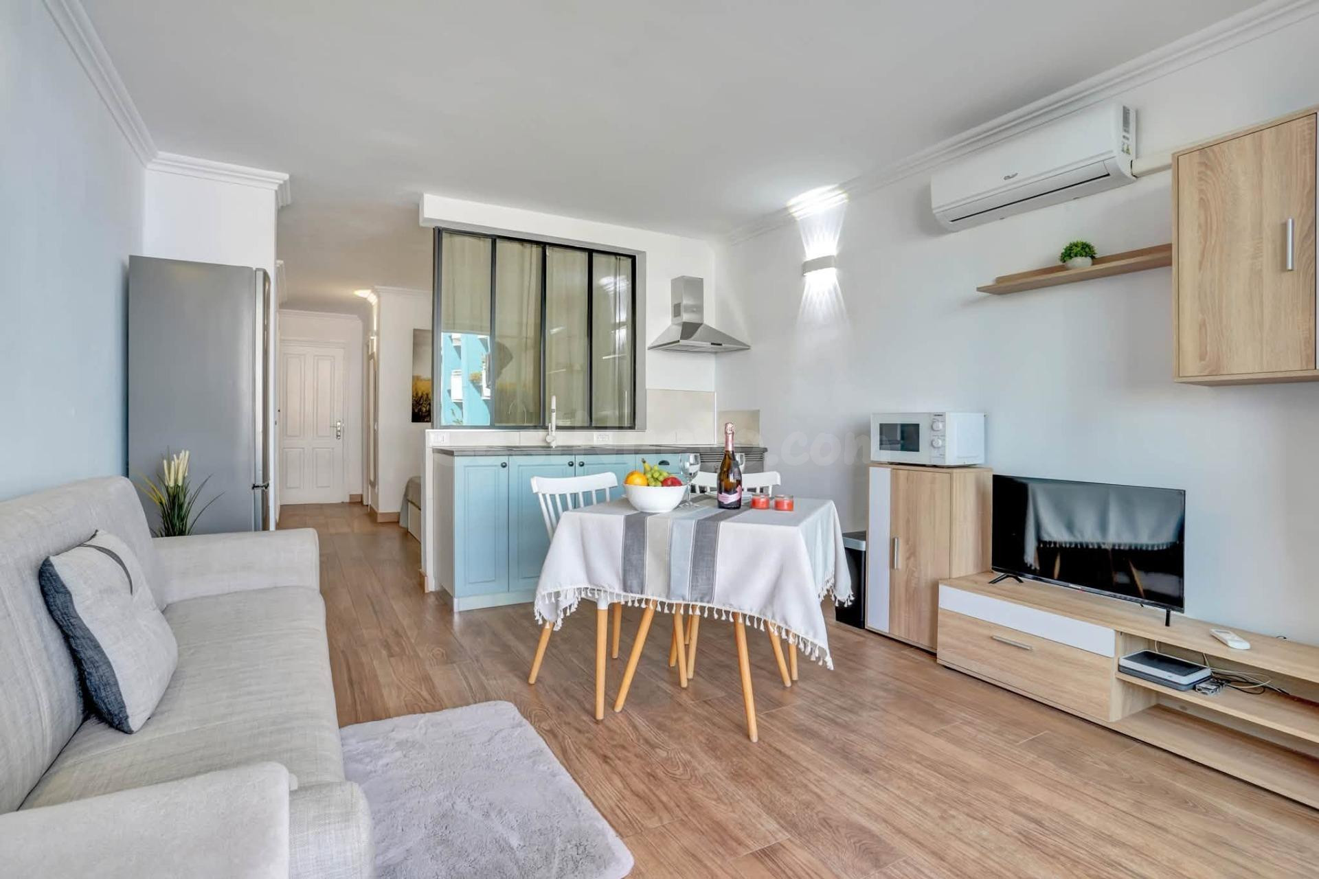 ESTUDIO COMPLETAMENTE REFORMADO EN ALQUILER – GREEN PARK, GOLF DEL SUR