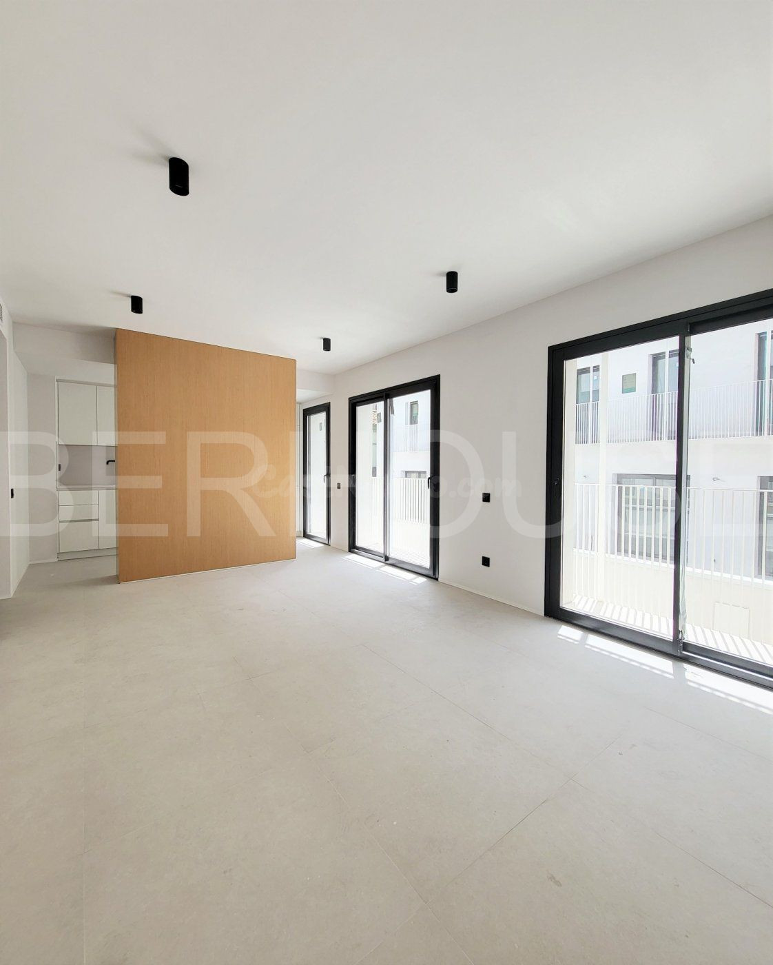 Magnífico ático dúplex con terraza de 31m2 y vistas al mar