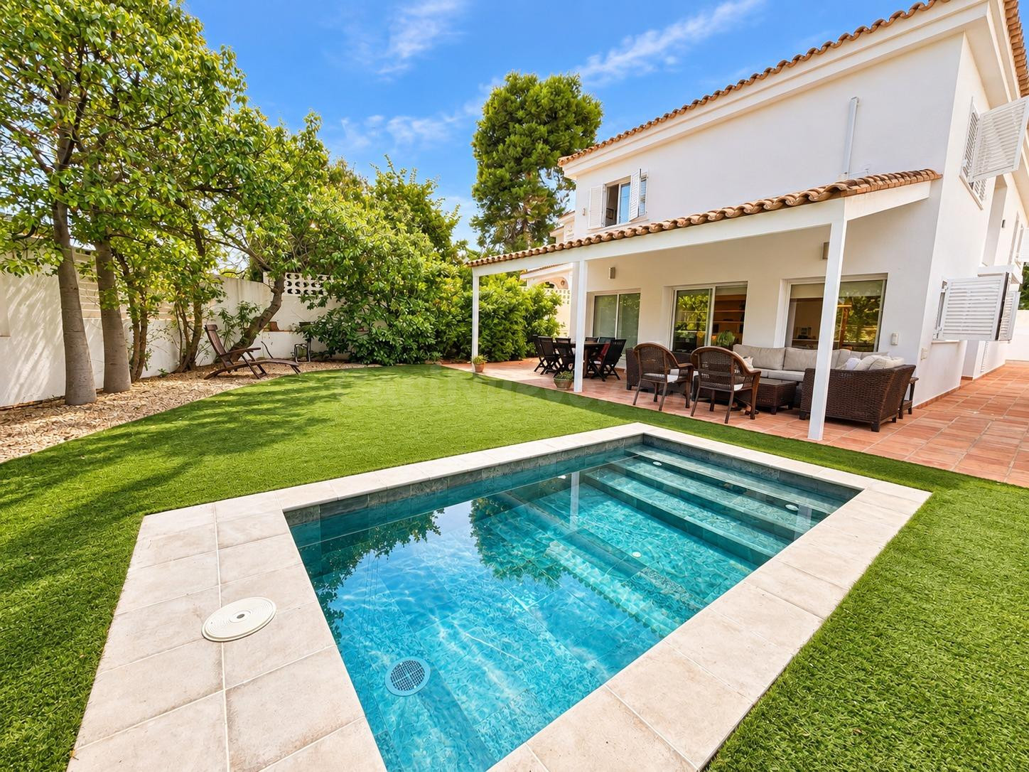 Chalet independiente con piscina y jardín en El Vedat de Torrent