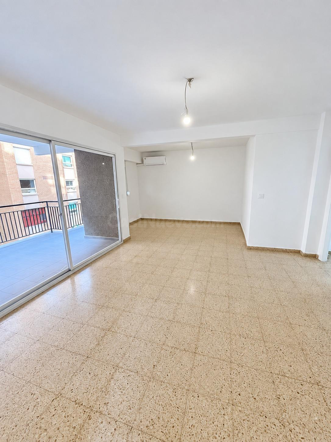 Piso reformado con gran terraza cerca de Benimaclet