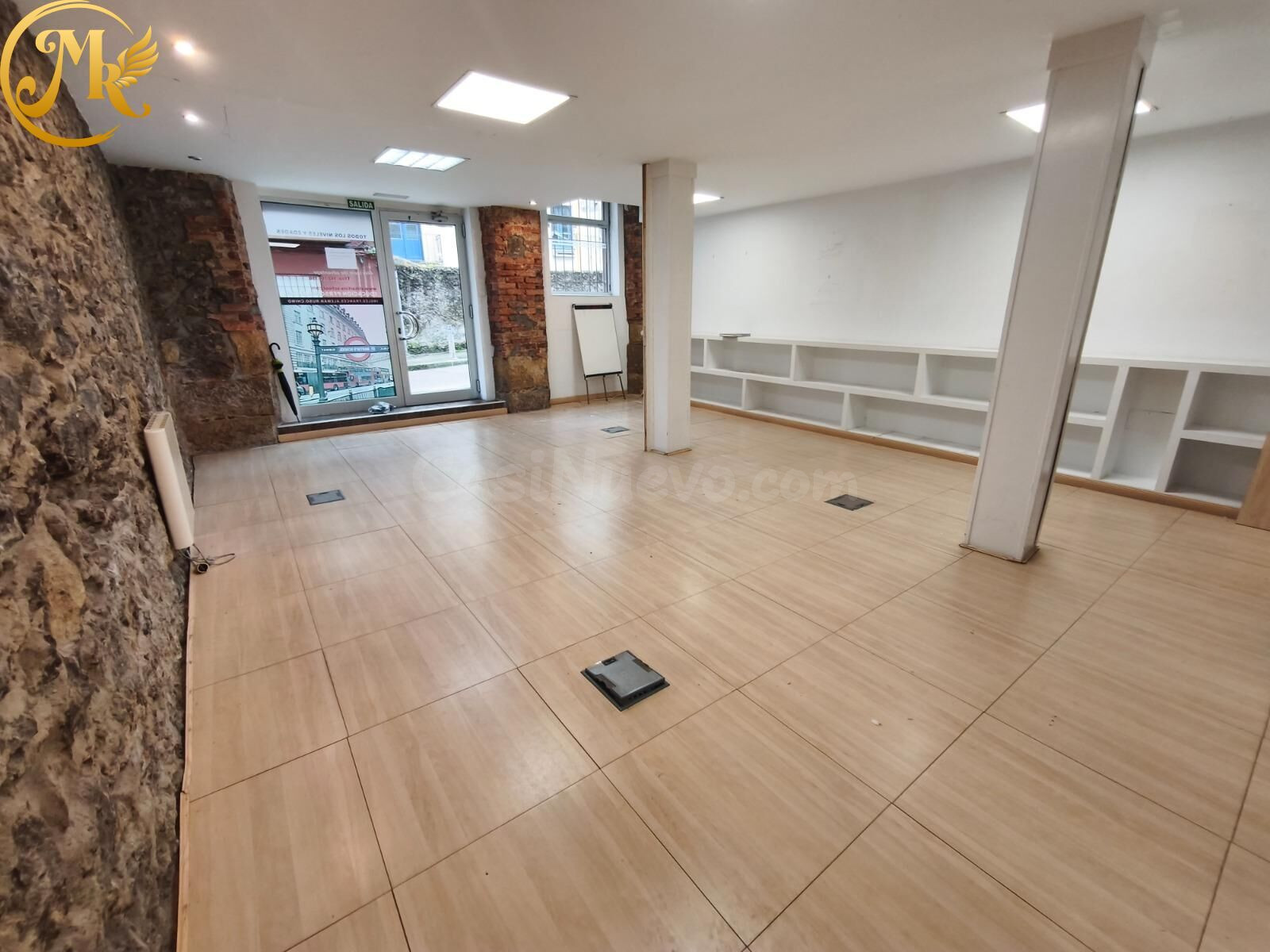 Local en planta baja en San Martín, junto  al Palacio de Festivales y las playas. Posibilidad cambio de uso.