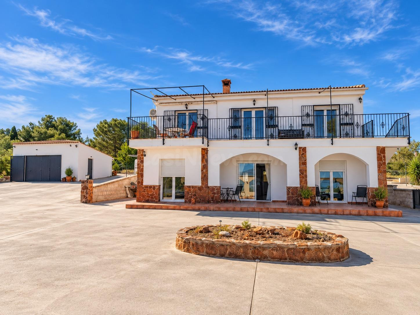 Las fotos te enseñan la casa. Ven a verla y descubre cómo se