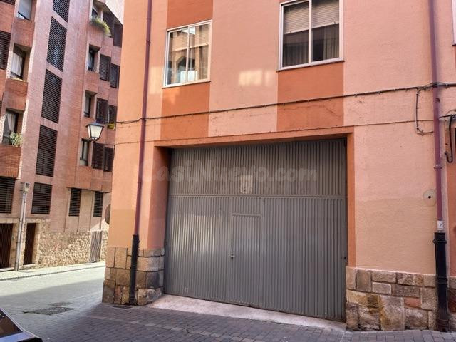 CENTRICO GRAN GARAJE CON ALTILLO