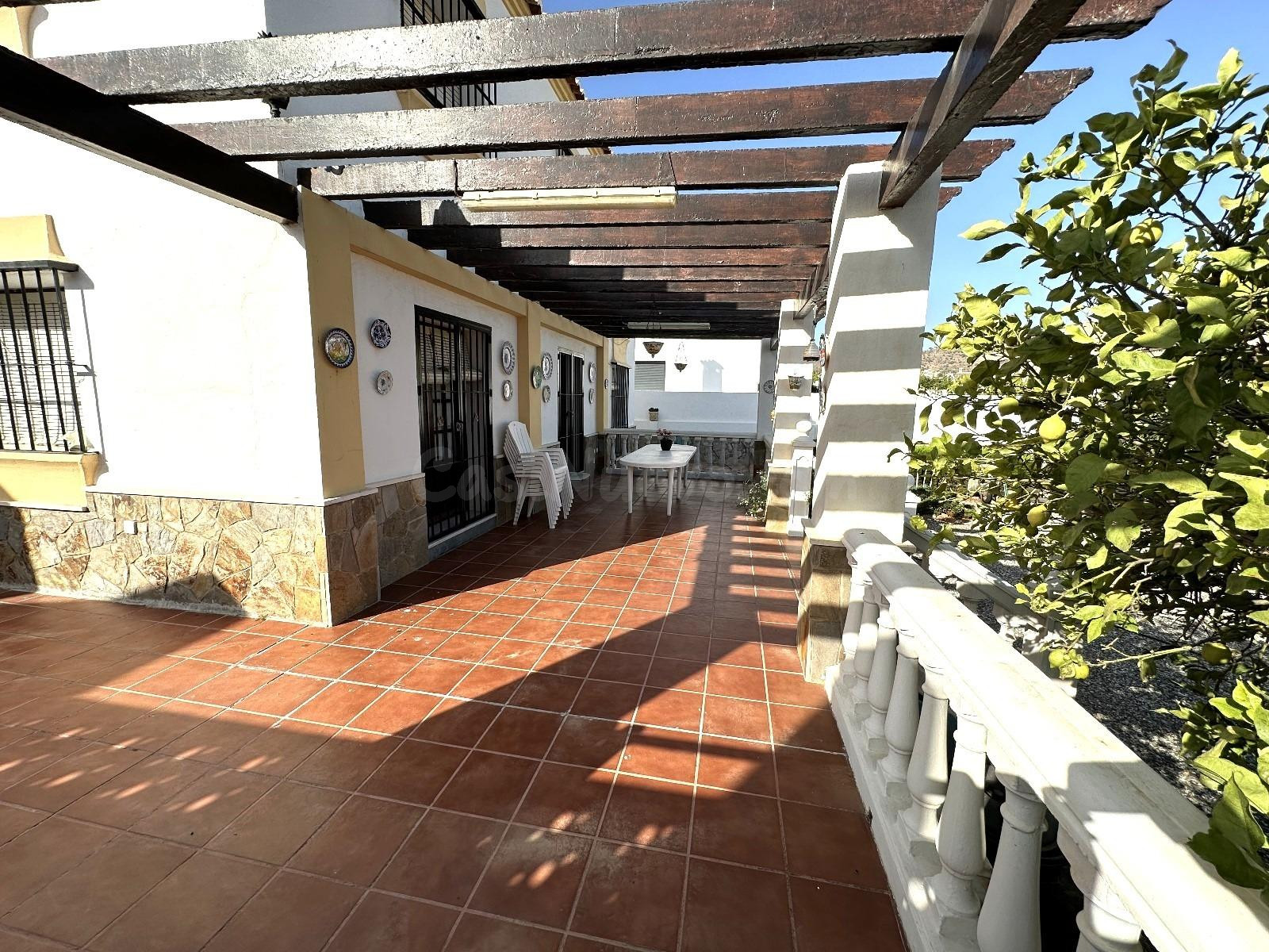 Casa 5 habitaciones 237m² en venta - Puertosol