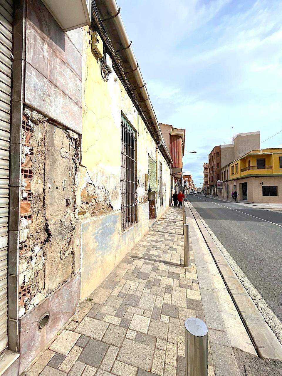 CASA TÍPICA DE PUEBLO PARA REFORMAR
