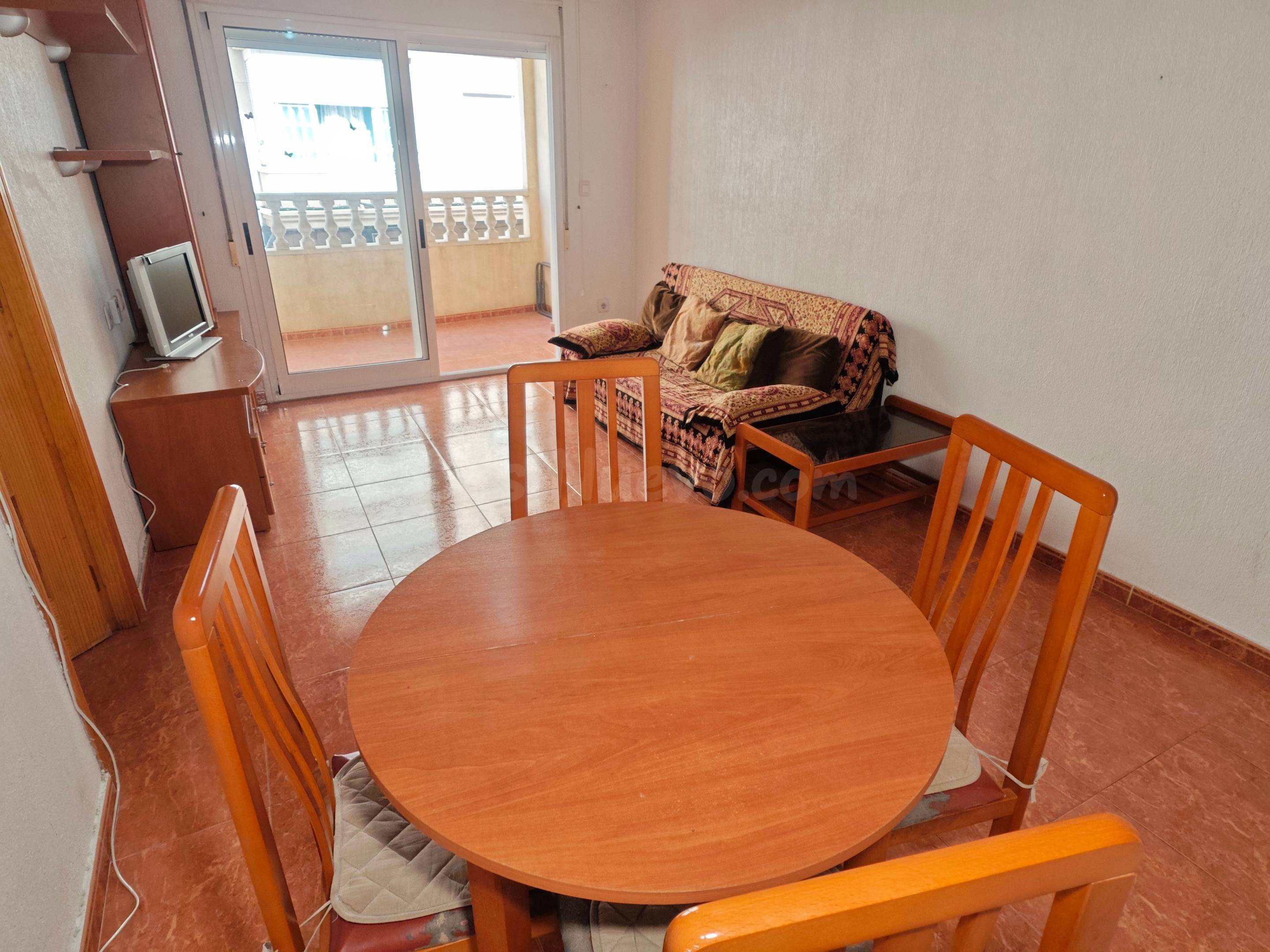Piso céntrico con 2 habitaciones en Torrevieja