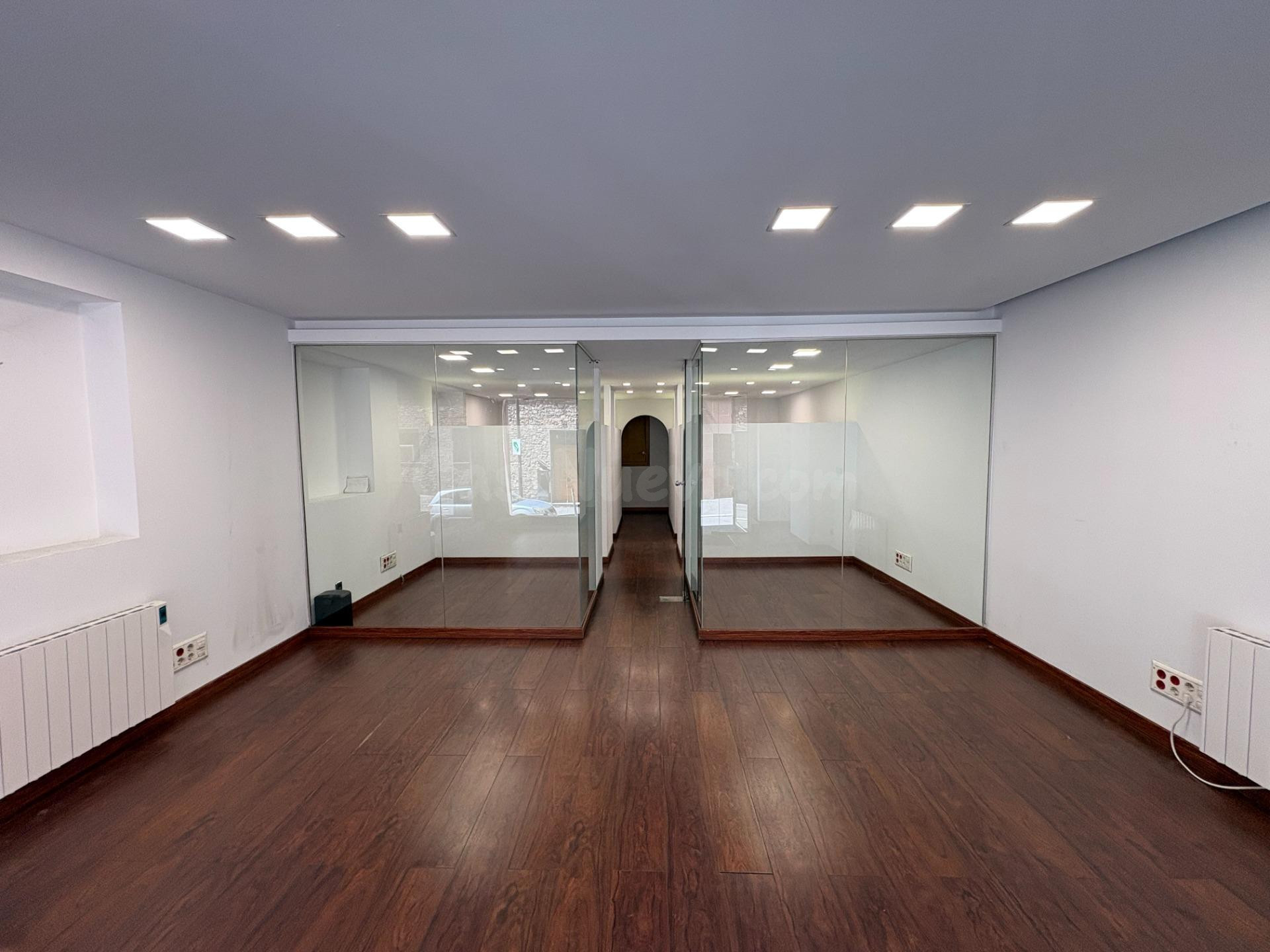 Local comercial en alquiler en Andorra la Vella, cerca de todos los servicios