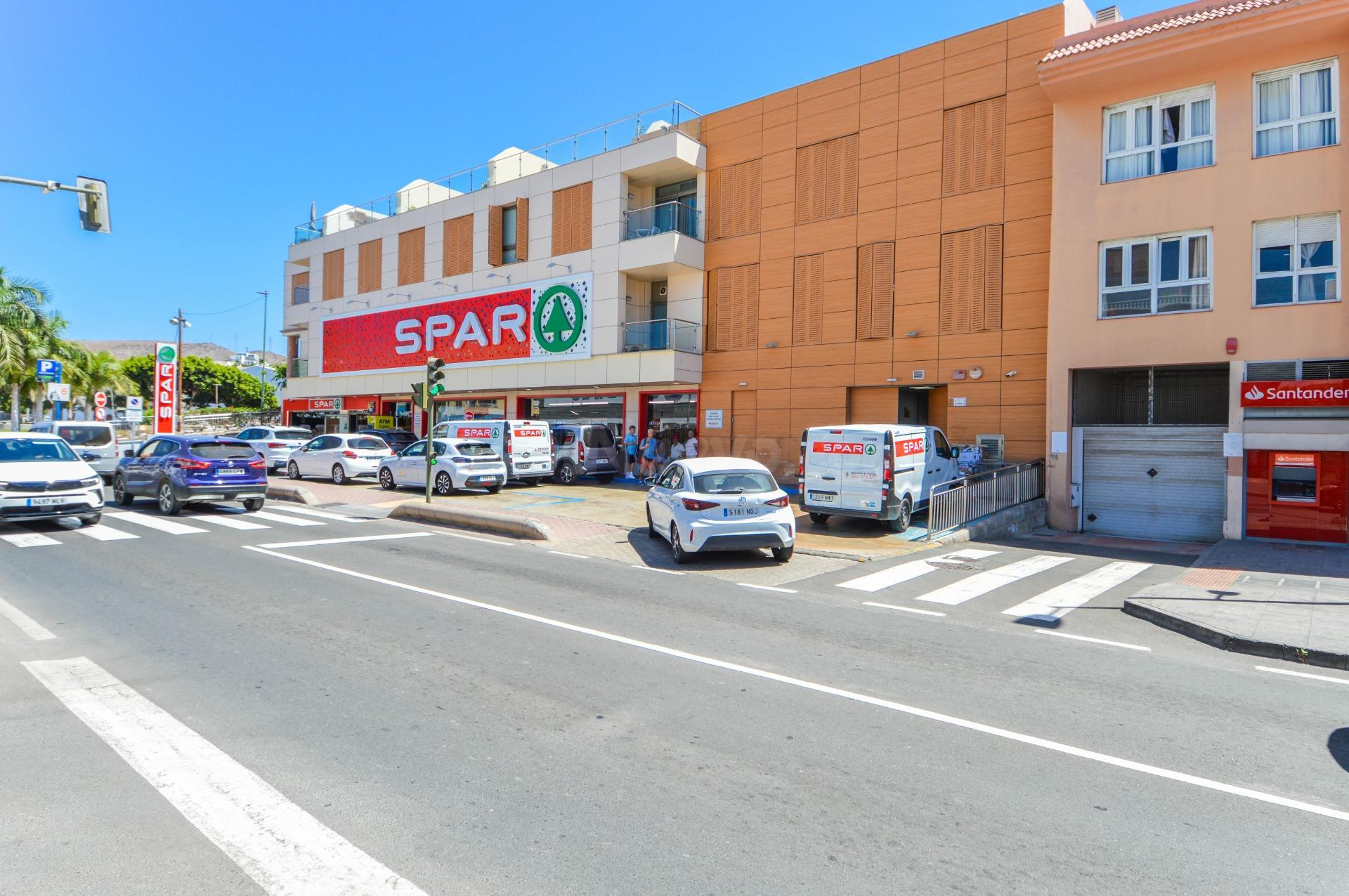 Plaza de garaje céntrica en Arguineguín – Excelente ubicació