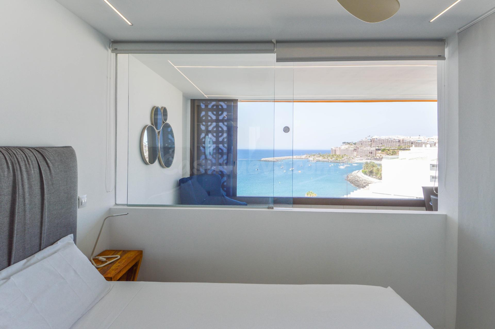 Vistas panorámicas al mar: Joya de diseño reformada en prime - foto 4