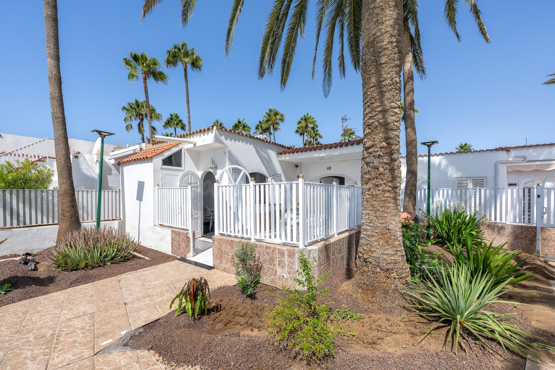 Chalet pareado en una ubicación privilegiada, a pocos metros de las Dunas de Maspalomas