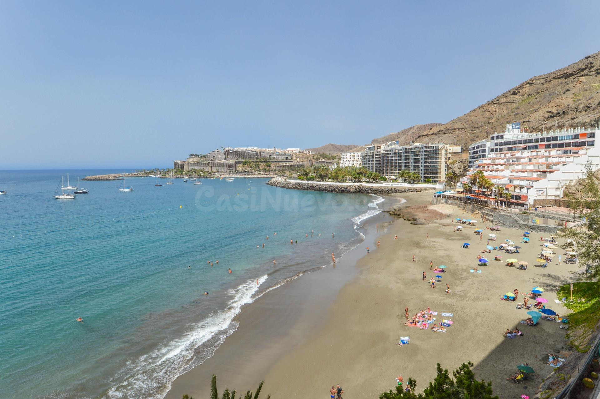 Elegancia y mar en Patalavaca: Apto de 2 dormitorios con dis - foto 3