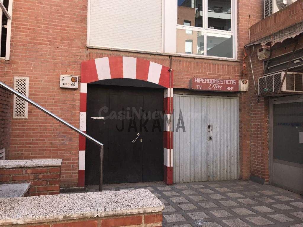 Local comercial en Avenida Zaragoza