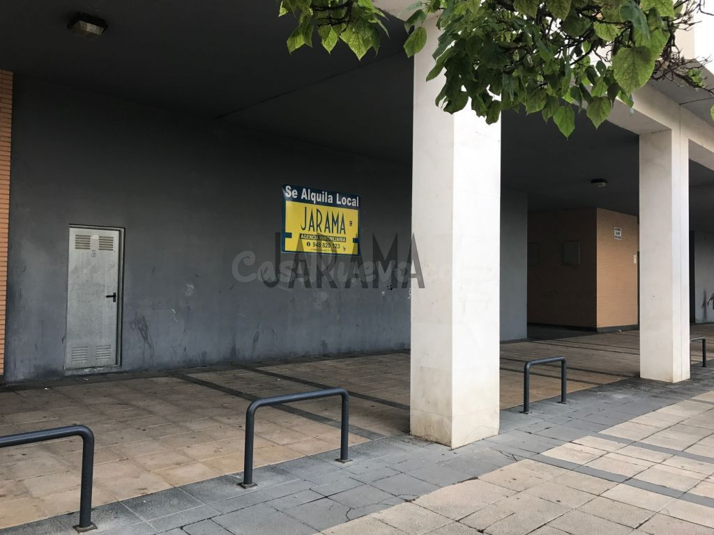 Local comercial en alquiler en Plaza Instituto