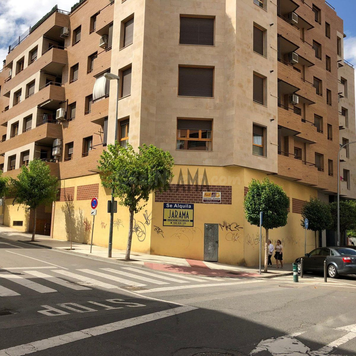 Local comercial en Avenida Santa Ana