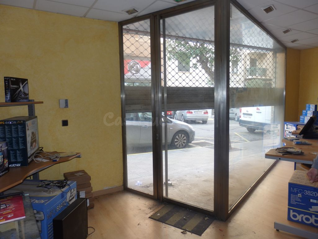 Local comercial en venta en Av. Santa Ana