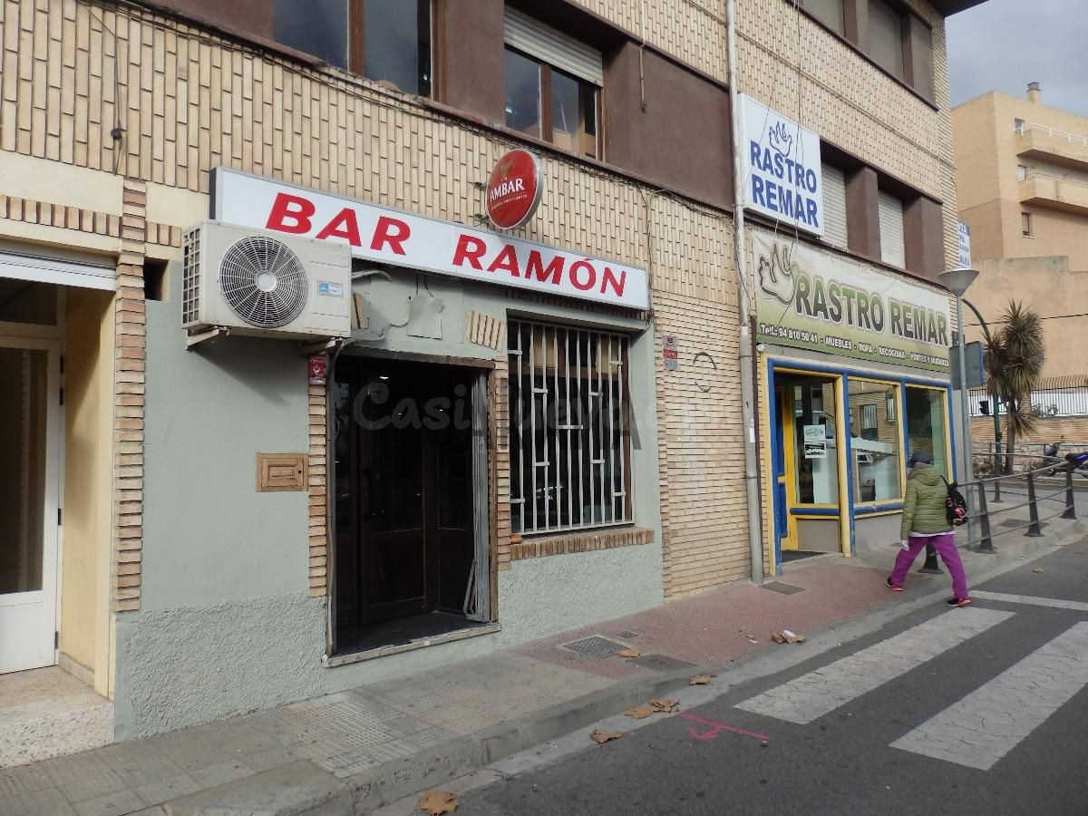 Venta de bar-cafetería en pleno rendimiento