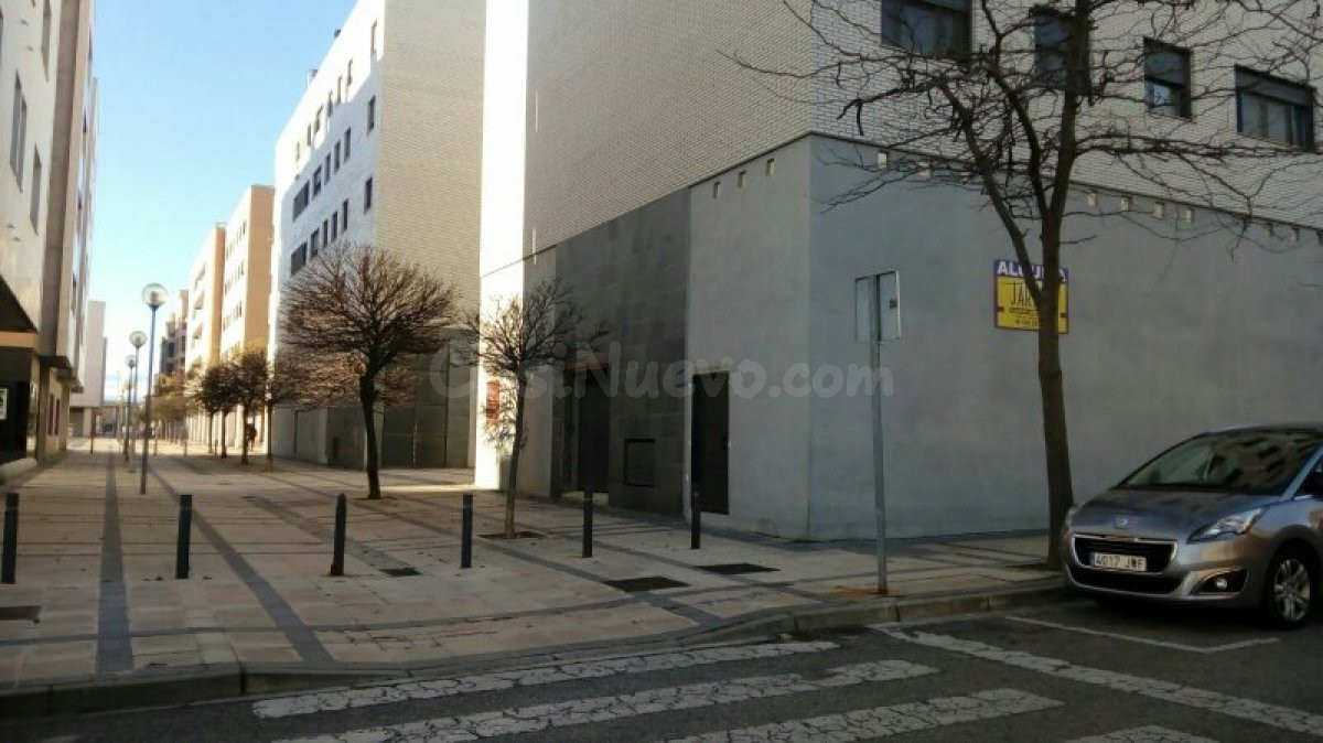 LOCAL COMERCIAL EN LA ZONA DEL INSTITUTO