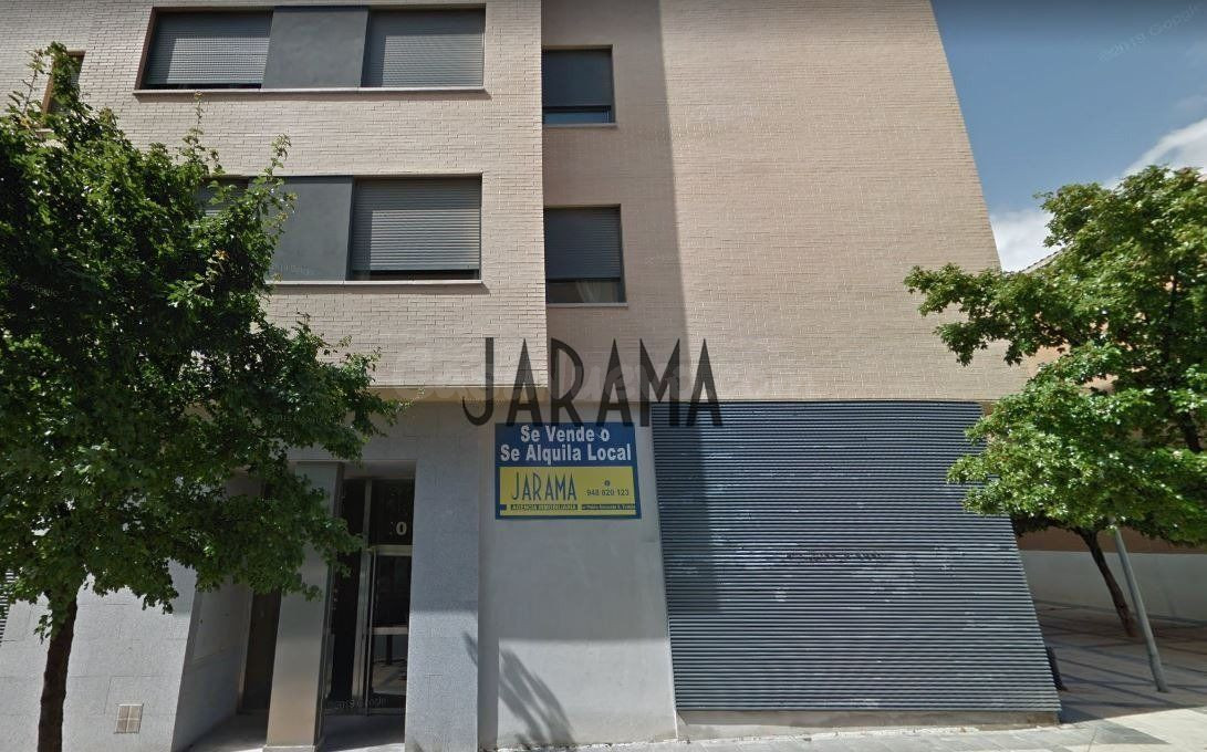 LOCAL COMERCIAL DIÁFANO EN ZONA INSTITUTO