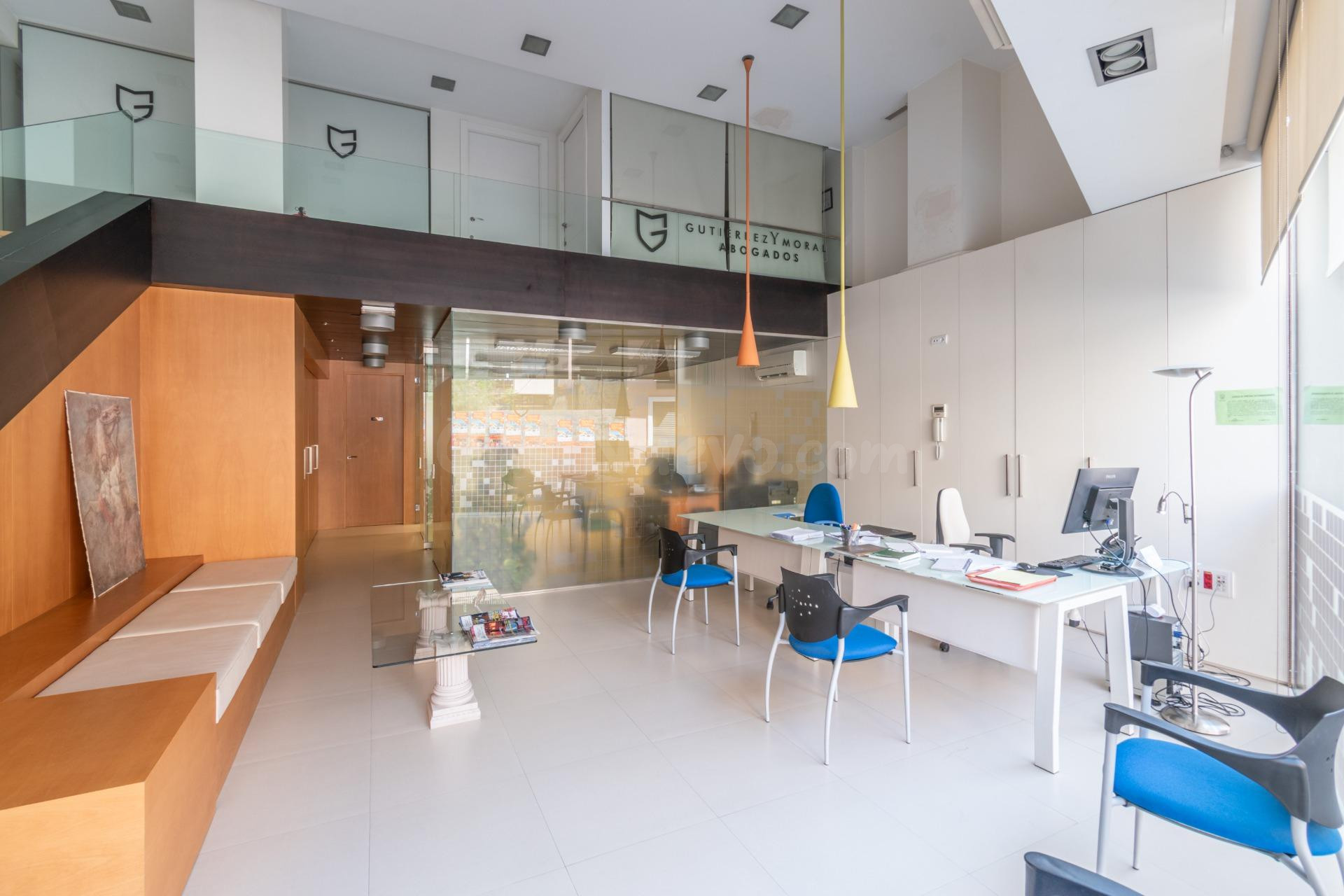 Local comercial 6 habitaciones 200m² en venta - Motril pueblo