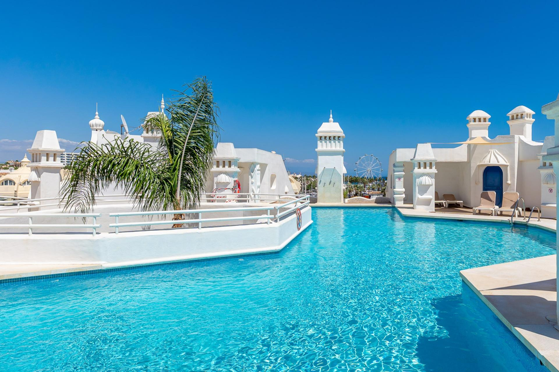 Exclusivo apartamento de diseño en Isla Poniente – Puerto Marina, Benalmádena