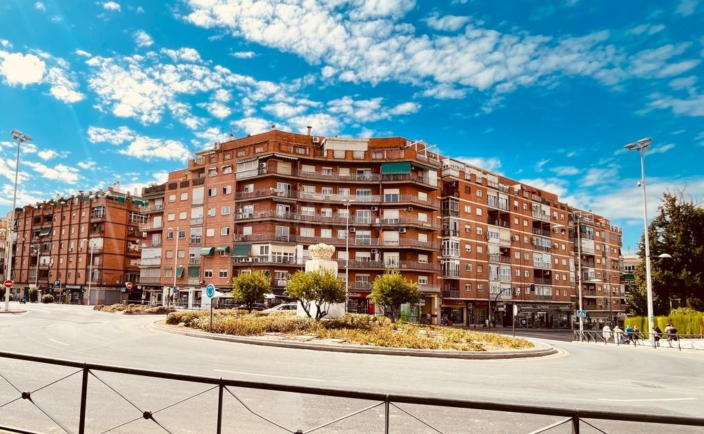 Gran ático reformado de cuatro dormitorios con magnífica terraza