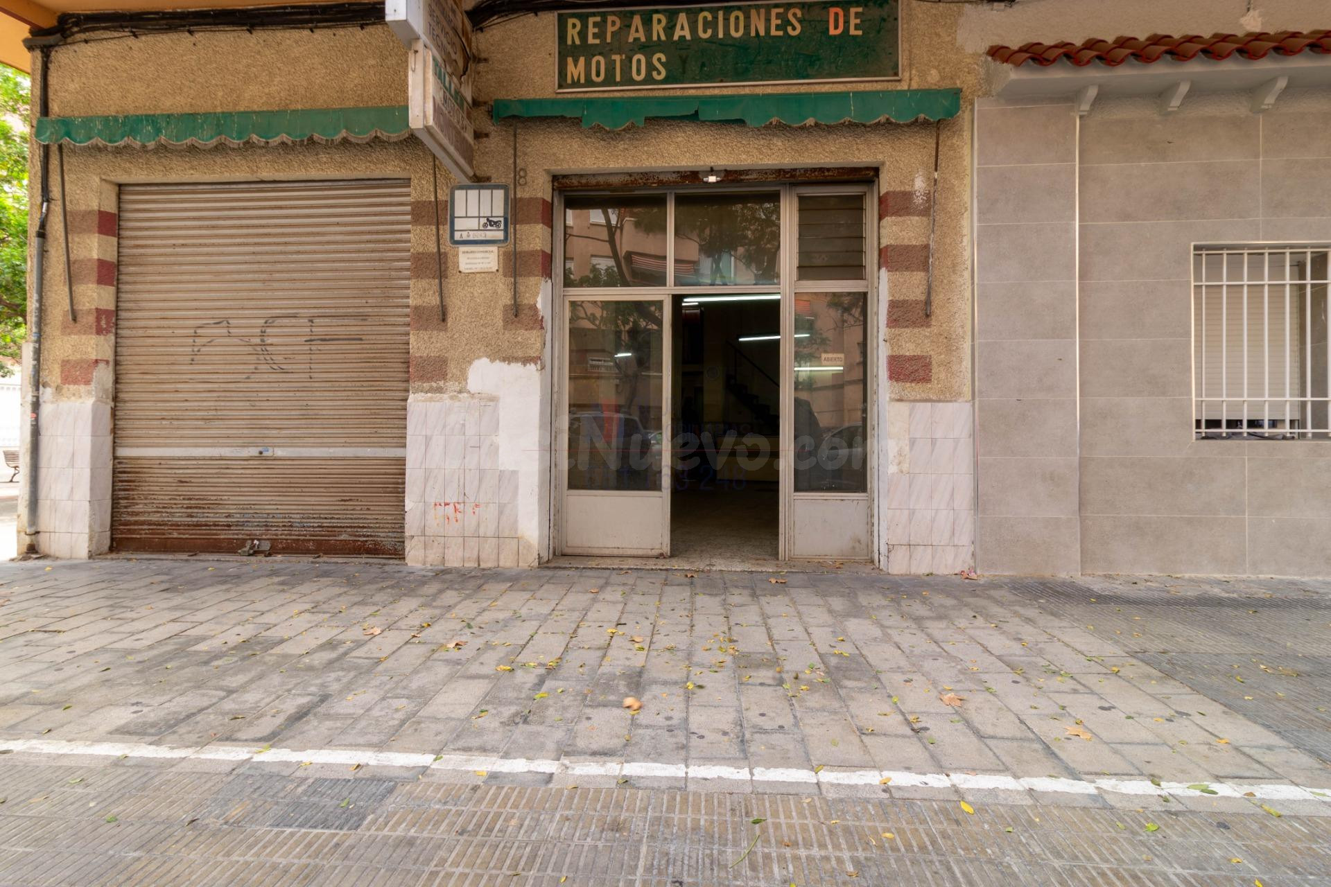 Local Sapena 51