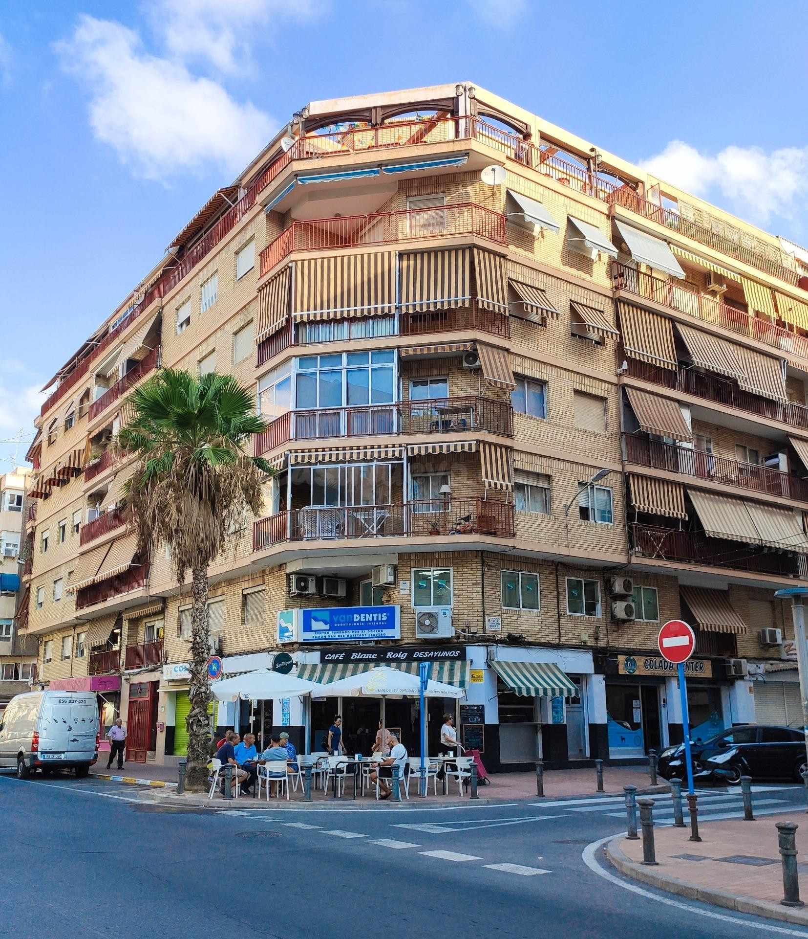 Piso en venta en Calle Góngora 28