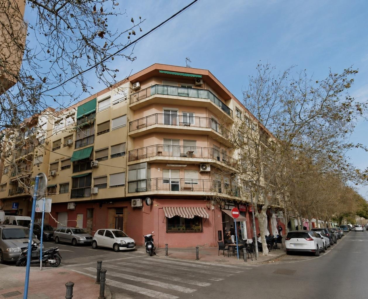 Piso en Venta en Calle Vicente Chavarrí