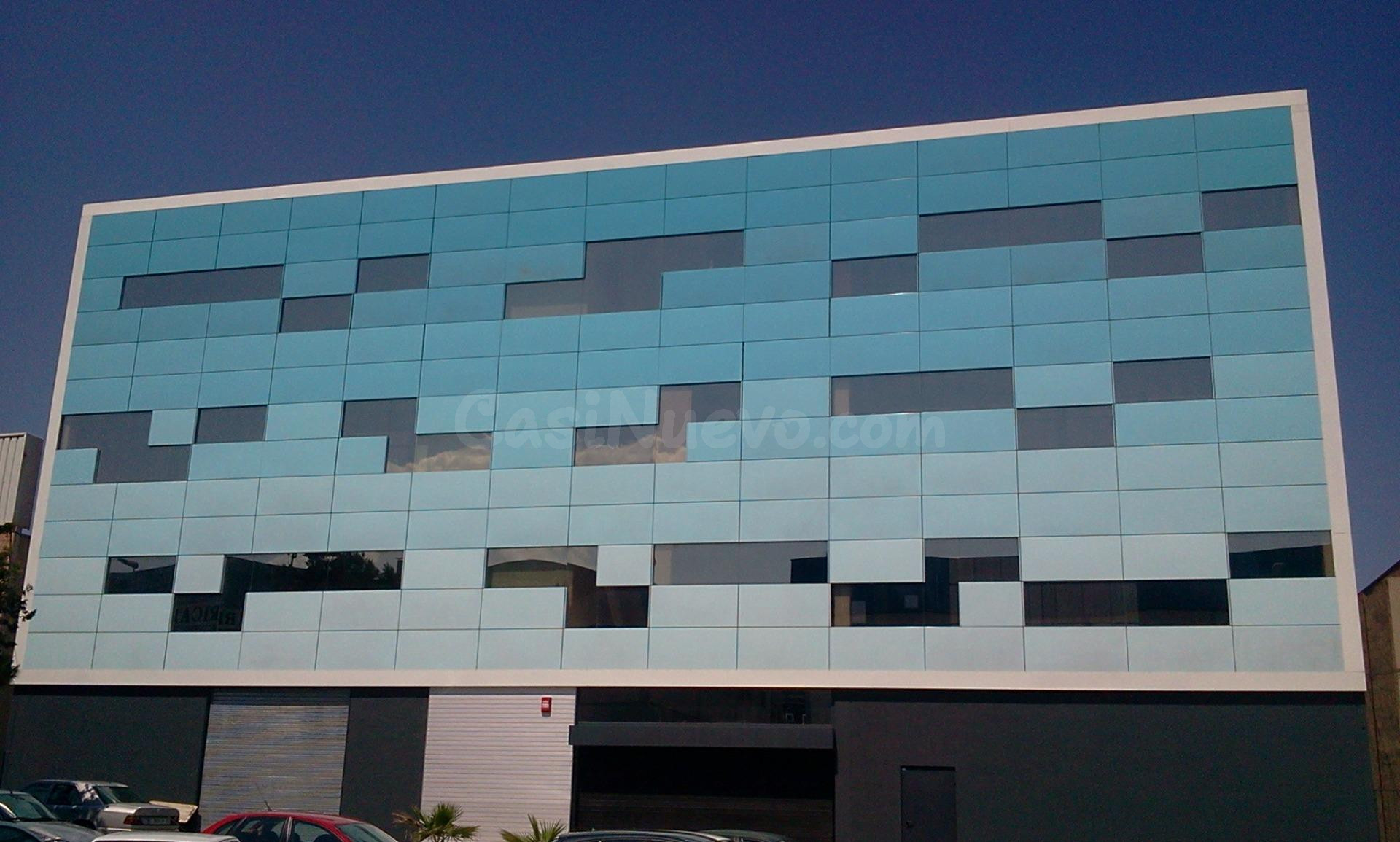 EDIFICIO INDUSTRIAL EN EL POLÍGONO DE CARRÚS