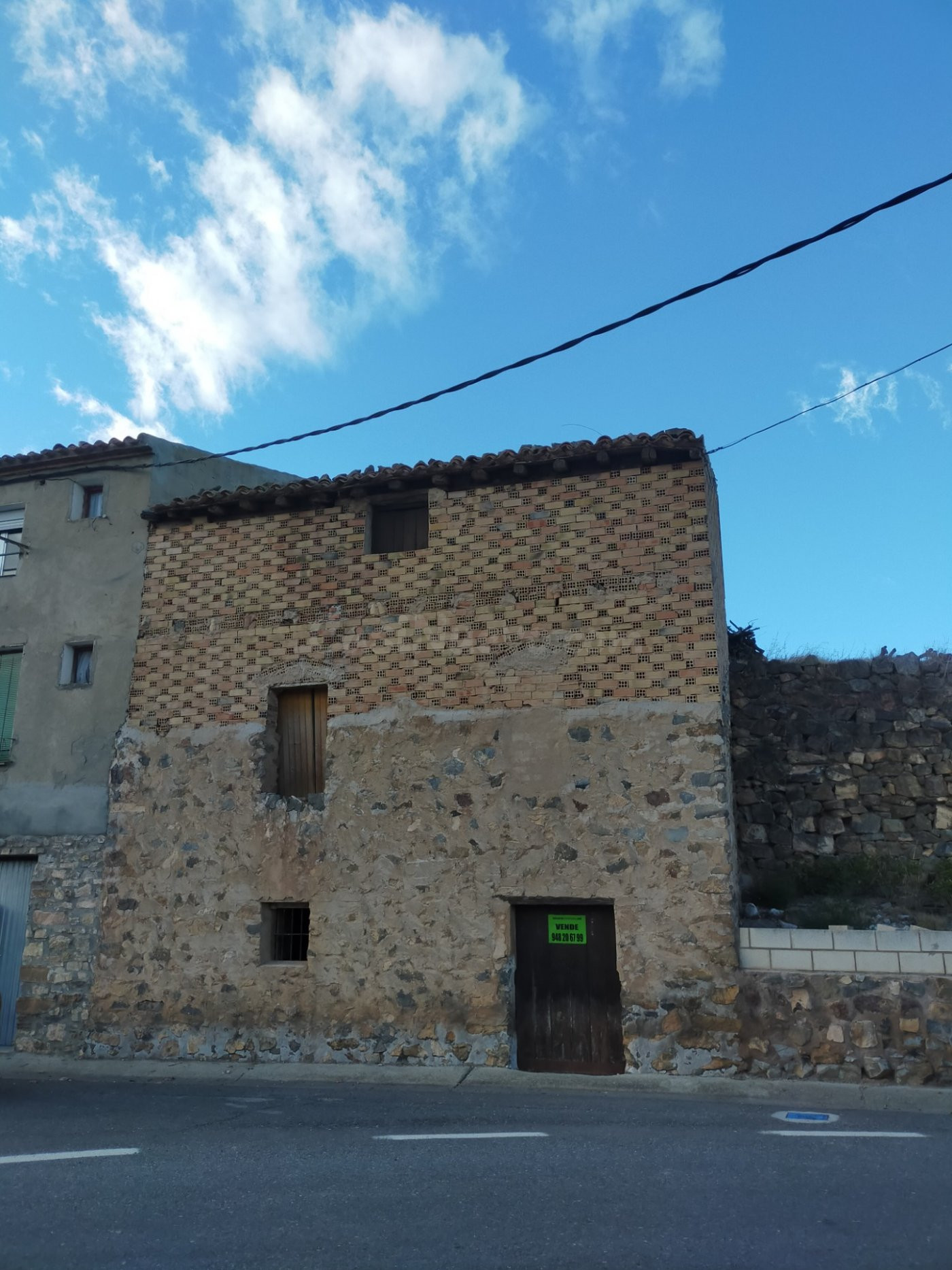 Almacén de tres plantas con terreno en Cabretón! La Rioja - foto 4