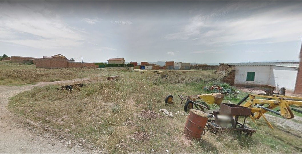 Venta de Finca Urbanizable en Huércanos, La Rioja.
